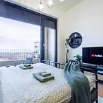 דירה Jungle - Balcony & Easy Center Access