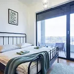 דירה Jungle - Balcony & Easy Center Access