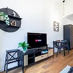 דירה Jungle - Balcony & Easy Center Access