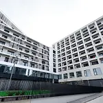Jungle - Balcony & Easy Center Access דירה