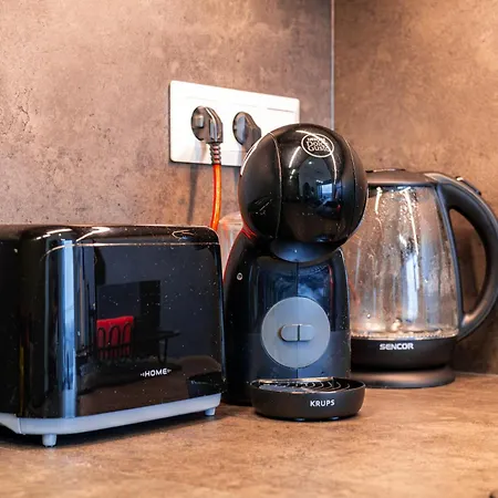 Jungle - Balcony & Easy Center Access