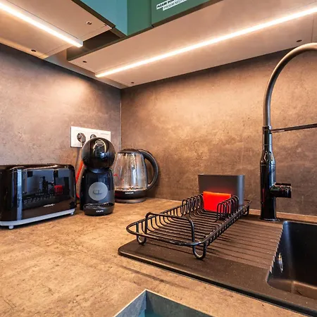 Apartmán Jungle - Balcony & Easy Center Access *