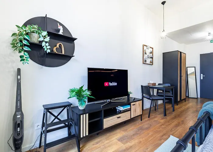 Apartman Jungle - Balcony & Easy Center Access