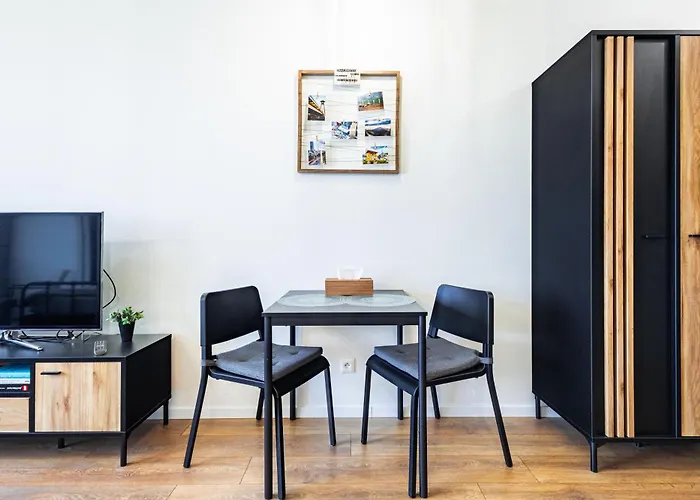 Jungle - Balcony & Easy Center Access アパート