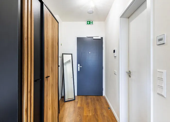 Apartman Jungle - Balcony & Easy Center Access