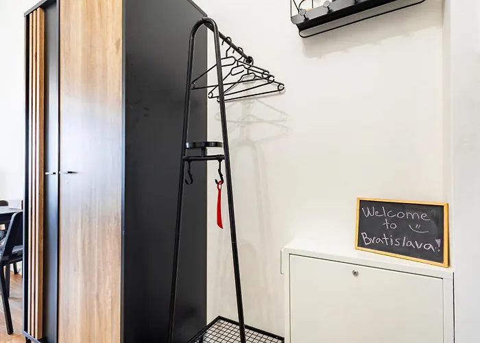 Apartmán Jungle - Balcony & Easy Center Access